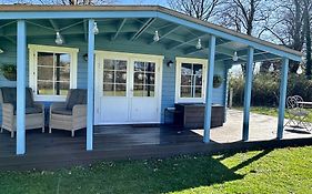 Oak View Lodge: Cosy, Countryside Retreat